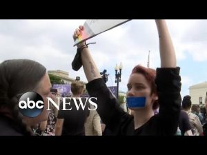 Read more about the article Impact overturning of Roe v. Wade will have on women of color | ABCNL