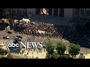 Read more about the article Protesters rally across US after SCOTUS ruling on abortion ban