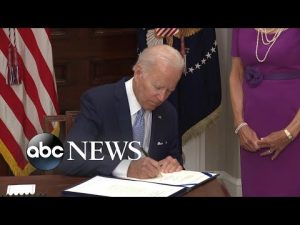 Read more about the article Biden signs bipartisan gun legislation