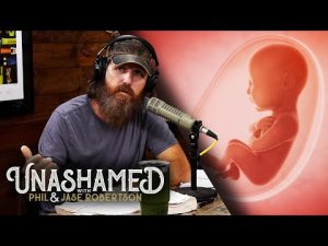 Read more about the article Phil Takes Ben Carson on an Adventure & Jase Calls Christians to Step Up After Roe v. Wade | Ep 504