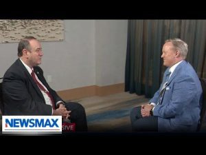 Read more about the article EXCLUSIVE: Guatemalan President discusses Biden border crisis with Newsmax | ‘Spicer and Co.’