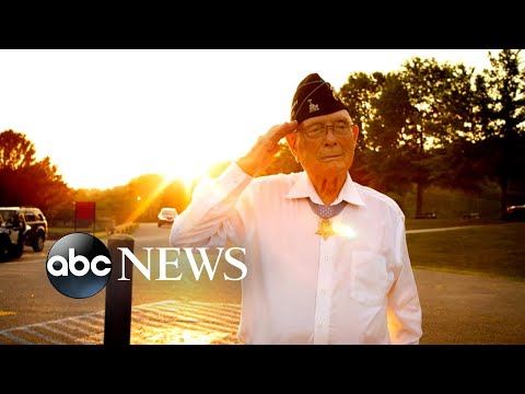 You are currently viewing Last living WWII Medal of Honor recipient dies