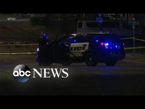 Read more about the article Police seek suspects in Philadelphia shooting