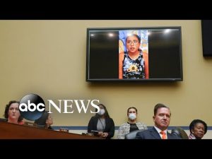 Read more about the article Gun violence testimony, a pilgrimage and Best Kiss award: World in Photos, June 8