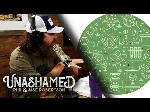 You are currently viewing Jase Gets Fired from Teaching Biology & How Not to Fall Through a Grocery Store Ceiling | Ep 492
