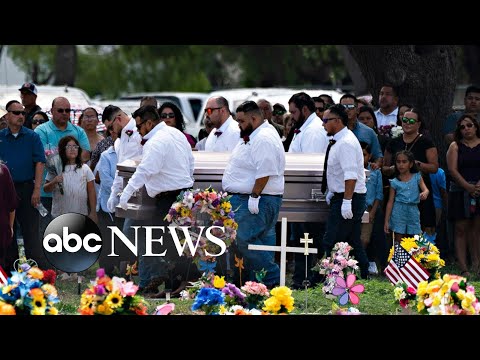 You are currently viewing Uvalde mourns, BTS at the White House, a Nepal plane crash: World in Photos, June 1