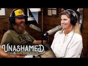 Read more about the article Jase Names Missy His Fact-Checker & the Robertson with the Biggest Si Tendencies | Ep 510