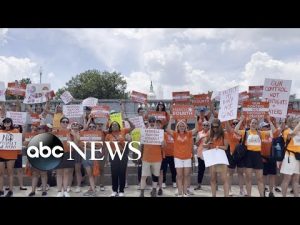 Read more about the article Hundreds gather at gun control rally near Capitol