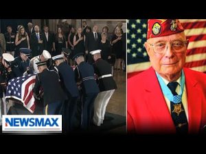 Read more about the article Last living WWII Medal of Honor recipient Hershel Woodrow “Woody” Williams laid to rest