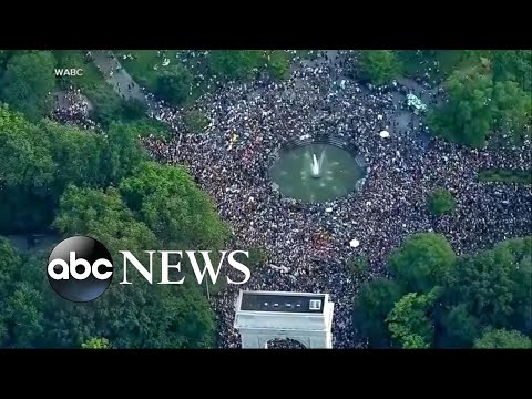 You are currently viewing ‘Nobody is going to take away your right to choose’: Gov. Ned Lamont