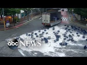 Read more about the article Beer company searches for ‘heroes’ who cleaned up massive spill