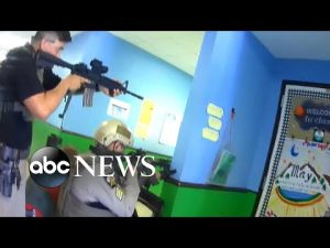 Read more about the article What the police body cameras show during the Uvalde attack