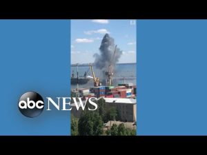 Read more about the article Smoke rises from the port in Odesa, Ukraine, following a Russian missile strike