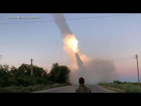 You are currently viewing Ukraine plans counteroffensive to retake key port city of Kherson l ABCNL