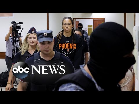 You are currently viewing Griner in court, earthquake in the Philippines, Oak Fire: World in Photos, July 27