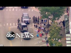 Read more about the article 6 killed in mass shooting at 4th of July parade