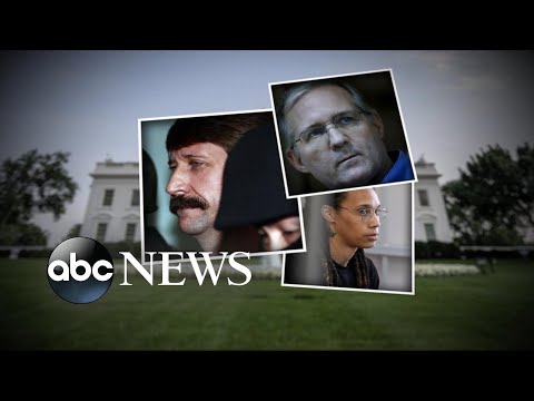 You are currently viewing Russia’s foreign minister reacts to proposed prisoner swap
