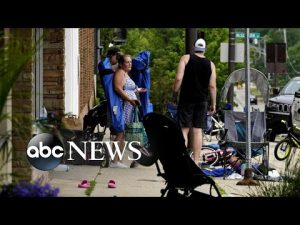 Read more about the article Highland Park parade mass shooting was planned for weeks: Police l ABC News
