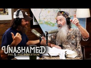 Read more about the article Jase Finds a Scripture That Makes People Uncomfortable & Phil Calls Jase a Raggedy Priest | Ep 508
