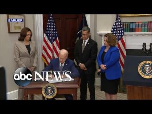 Read more about the article Biden signs executive order aimed at protecting abortion access l ABCNL