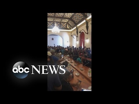 You are currently viewing People explore Sri Lanka presidential palace day after it was stormed | ABC News