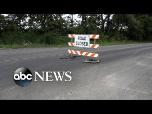 Read more about the article 2 cyclists dead, 3 injured in car crash during race