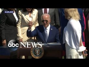 Read more about the article President Biden signs CHIPS and Science Act into law