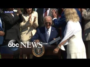 Read more about the article ABC News Live: President Biden signs CHIPS and Science ACT