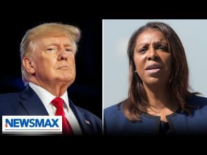 Read more about the article Trump is shattering fundraising records despite investigations