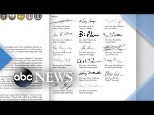 Read more about the article 17 GOP governors urge Biden to lift vaccine requirement for international travelers