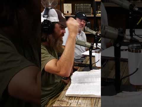 You are currently viewing Willie & Jase Robertson’s Teenage Knife-Throwing Competition