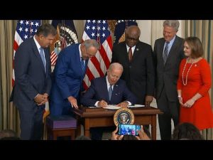 Read more about the article Biden signs historic climate, tax bill into law | ABCNL
