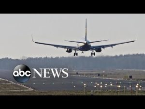 Read more about the article Airfare will jump 20% this Labor Day, experts say