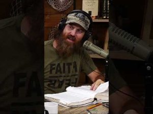 Read more about the article Phil and Jase Can’t Stop Injuring Themselves