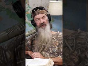 Read more about the article Phil Robertson Was Accused of Being on a ‘Religious Kick’