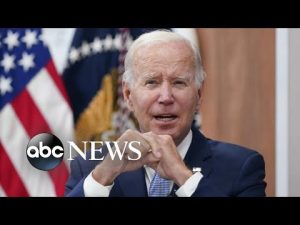 Read more about the article Biden announces student loan forgiveness plan l GMA