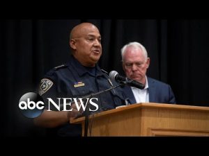Read more about the article Uvalde school police chief terminated l GMA