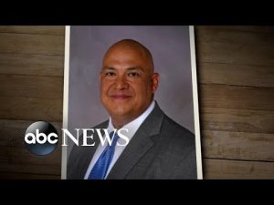 Read more about the article Uvalde school board votes to fire Police Chief Pete Arredondo