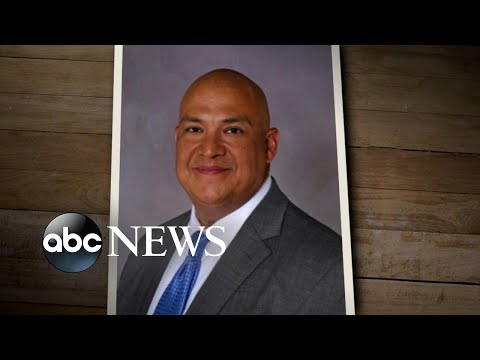 You are currently viewing Uvalde school board votes to fire Police Chief Pete Arredondo