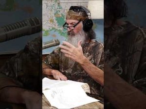 Read more about the article Phil Robertson’s Faith Gets Even Stronger When He Sees This