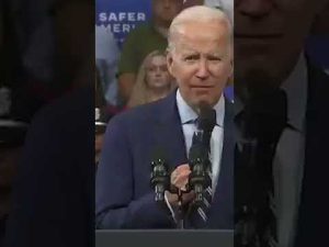 Read more about the article Biden’s Mind Wanders Off Into Oblivion With Bizarre Story | #shorts