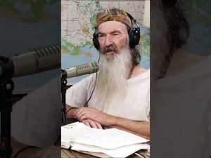Read more about the article Phil Robertson Gets Called ‘Unhinged’