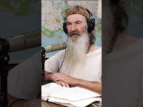 You are currently viewing Phil Robertson Gets Called ‘Unhinged’