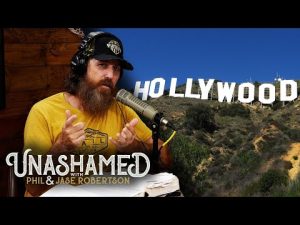 Read more about the article Jase Calls Out Hollywood & Phil Recalls Robertson Domino Games | Ep 522