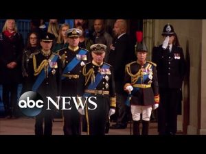 Read more about the article King Charles and his siblings stand vigil as queen lies in state