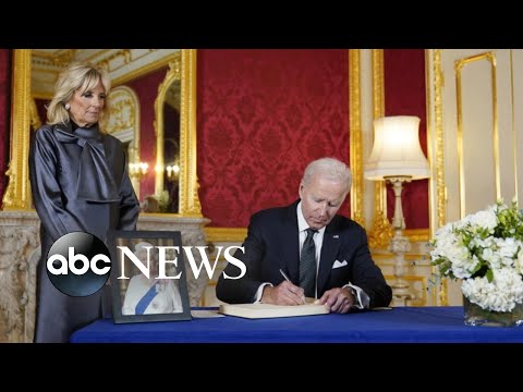 You are currently viewing President Biden and first lady pay tribute to Queen Elizabeth II