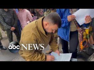 Read more about the article More Russians flee as country holds referendums in occupied areas of Ukraine