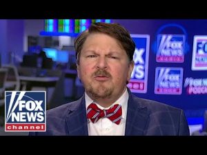 Read more about the article Chief pollster shares a look at upcoming midterms