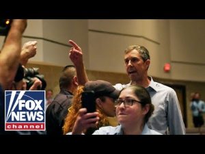 Read more about the article Beto O’Rourke attacks Biden on campaign trail #shorts