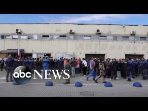 Read more about the article Growing clashes between police and protesters in Russia amid new war draft | ABCNL